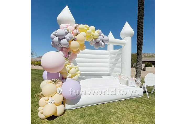 Factory Wholesale Inflatable White Bouncy Castle FWW29